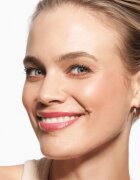 Catrice Melt & Shine tónovací balzám na rty odstín 070 Pink Hawaii 13 g
