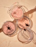Catrice More Than Glow rozjasňující pudr odstín 010 - Ultimate Platinum Glaze 59 g