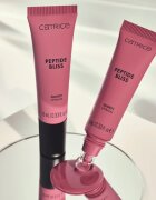 Catrice Peptide Bliss Glossy Lip Balm lesklý balzám na rty s peptidy odstín 020 Blissberry 10 ml