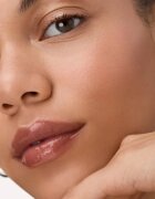 Catrice Peptide Bliss Glossy Lip Balm lesklý balzám na rty s peptidy odstín 040 Toffee Touched 10 ml