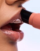 Catrice Peptide Drip Milky Lip Serum pečující lesk na rty s peptidy odstín C020 Feelin' Peachy 9 ml