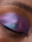 Catrice Prismatic Shift Eyeshadow oční stíny s multichromatickým efektem odstín 030 Midnight Wave 1 g