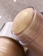 Catrice Seashell Stories rozjasňovač na obličej a tělo odstín C01 Goldplay 30 g