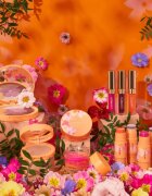 Catrice SEEKING FLOWERS rozjasňující pudr odstín C02 S-peachless 55 g