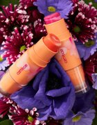 Catrice SEEKING FLOWERS rozjasňující tvářenka v tyčince odstín C02 S-peachless 7 g