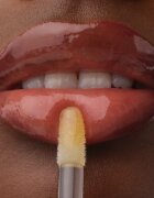 Catrice Shine Supreme olej na rty s vyživujícím účinkem odstín 060 Honey Shot 4 ml