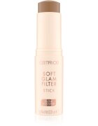 Catrice Soft Glam Filter Stick make-up v tyčince odstín 040 Medium - Tan 9 g