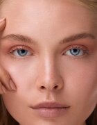 Catrice Soft Melt Liquid To Powder tekuté oční stíny s matným efektem odstín 020 Peach Fuzz 3.4 ml