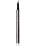 Claresa True Sharp Eyeliner oční linky v peru pro dlouhotrvající efekt odstín 01 Black 0.5 ml