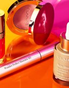 Clarins Lip Comfort Oil Limited Edition olej na rty s hydratačním účinkem odstín 22 daring orange 7 ml