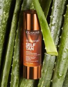 Clarins Self Tan Radiance-Plus Golden Glow Booster samoopalovací přípravek na tělo 30 ml