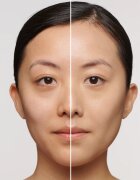 Clarins Tinted Oleo-Serum olejové sérum pro sjednocení barevného tónu pleti odstín 01 30 ml