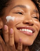 COCOSOLIS ROSE Clean & Hydrate Face Foam čisticí pleťová pěna s hydratačním účinkem 150 ml