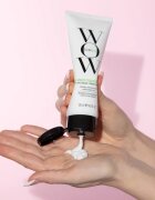 Color WOW One-Minute Transformation uhlazující krém pro nepoddajné a krepatějící se vlasy 120 ml