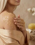 Crystallove Clear Quartz Shimmer Body Scrub tělový peeling 200 g