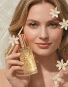 Crystallove Clear Quartz Shimmer Facial Mist pleťová mlha pro rozjasnění a hydrataci 100 ml