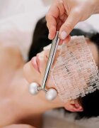 Crystallove Lift & Sculpt masážní pomůcka na obličej barva Silver 1 ks