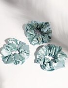 Crystallove Mulberry Silk Scrunchie hedvábná gumička do vlasů Amazonite 1 ks