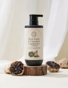 DAENG GI MEO RI Black Garlic & Curcumin Treatment pečující kondicionér pro hustotu vlasů a ochranu proti lámavosti 500 ml