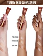 Danessa Myricks Beauty Yummy Skin Glow Serum rozjasňující podkladová báze pod make-up odstín Juice Boost 32.5 ml