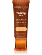 Danessa Myricks Beauty Yummy Skin Serum Skin Tint hydratační make-up s vyhlazujícím účinkem odstín 3 - Fair To Light Skin With Golden Yellow Undertone
