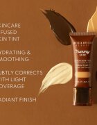 Danessa Myricks Beauty Yummy Skin Serum Skin Tint hydratační make-up s vyhlazujícím účinkem odstín 3 - Fair To Light Skin With Golden Yellow Undertone
