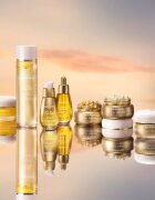 Darphin Éclat Sublime Dual Replenishment Treatment pleťová esence pro rozjasnění a vyhlazení pleti 150 ml