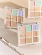 Dasique Pro Concealer Palette paleta korektorů pro pleť s nedokonalostmi odstín 01 Cover 8 g