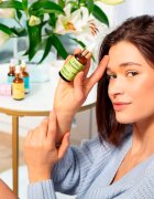 Delia Cosmetics Niacinamide 10% + zinc obnovující sérum na obličej krk a dekolt 30 ml