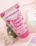 Dermacol Flower Care Magnolia jemný sprchový krém s vůní květin 200 ml