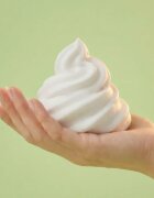 DESERVED Whipped Shower Foam Ginger Citrus Shot sprchová pěna na tělo 250 ml