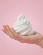 DESERVED Whipped Shower Foam Strawberry Milkshake sprchová pěna na tělo 250 ml
