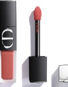 DIOR Rouge On Stage Ink Blur Matte Neobtiskující se tekutá rtěnka – Vyhlazující matný finiš odstín 217 Dare In Coral 6 ml