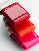 Dolce&Gabbana Cherry Glaze Bar tuhá krémová tvářenka v tyčince odstín 03 Cheeky Coral - Pop Orange 11 g