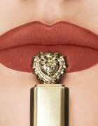 Dolce&Gabbana Flawless Everkiss Liquid Lip lehká tekutá matná rtěnka odstín COURAGE 150 5 ml