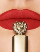 Dolce&Gabbana Flawless Everkiss Liquid Lip lehká tekutá matná rtěnka odstín DEVOTION 405 5 ml