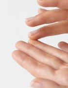 Dr. Hauschka Eye And Lip Care vyživující balzám na oční okolí 10 ml