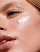Dr. Hauschka Make-Up Illuminating Fluid tekutý rozjasňovač 30 ml