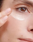 Dr. Hauschka Regeneration regenerační krém na oči 15 ml