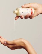 Dr. Hauschka Shower And Bath Rose přísada do koupele z růží 100 ml