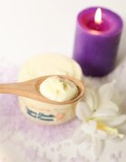 Elizavecca Milky Piggy Super Elastic Bust Cream zpevňující krém na poprsí s kolagenem 100 g