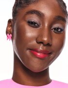 essence 8h Matte Comfort matná tužka na rty s ořezávátkem odstín 18 Cherry On Top 03 g
