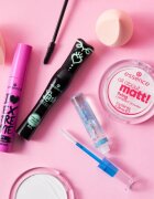 essence All About Matt! transparentní kompaktní pudr 8 g