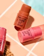 essence BABY GOT BLUSH tvářenka v tyčince odstín 30 rosé all day 5.5 g