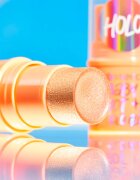 essence BABY GOT HOLO GLOW rozjasňující tyčinka odstín 10 Holy Apricotly 5 g