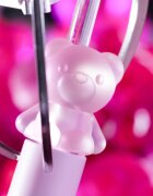 essence Beary much! olej na rty se třpytkami odstín 01 RaspBeary Kiss 2.8 ml