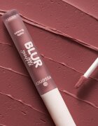 essence Blur Soufflé matná tekutá rtěnka odstín 06 Pillow Talking 3.6 ml