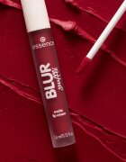 essence Blur Soufflé matná tekutá rtěnka odstín 11 Clickbait 3.6 ml