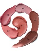 essence Blur Soufflé tónovací balzám na rty s matným efektem odstín 02 Nude Peach 3 g