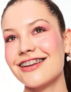 essence call me QUEEN řasenka pro efekt umělých řas voděodolná odstín Black 115 ml